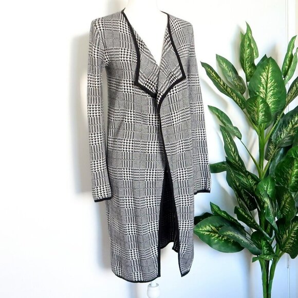 Vince Camuto Black White Houndstooth Plaid Open Front Long Knit Cardigan Sweater - Picture 11 of 11